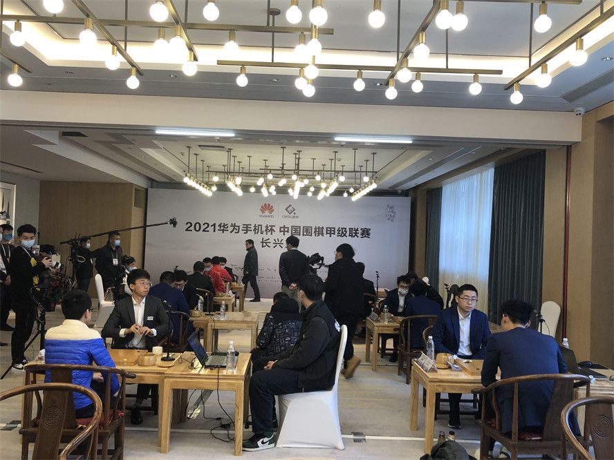 罗马诺：36岁苏亚雷斯将加盟迈阿密国际，与梅西重聚知名记者罗马诺以标志性的Here we go确认，36岁苏亚雷斯加盟迈阿密国际，与梅西重聚。